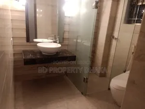 গুলশানে ৫২ বেডরুমের বাসা ভাড়ার জন্য