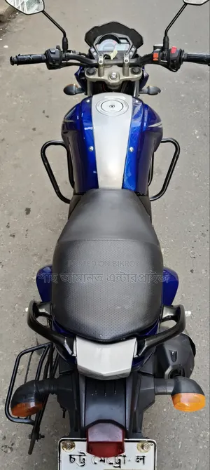 ইয়ামাহা এফজেড ২০১৩ ব্লু