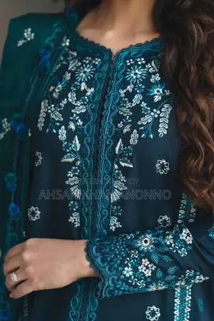 নতুন নারীদের পোশাক