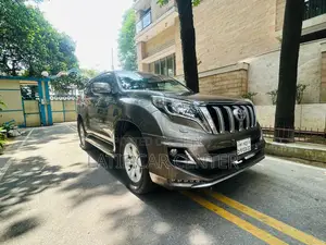 টয়োটা ল্যান্ড ক্রুজার প্রাডো ২০১৫ বাদামী
