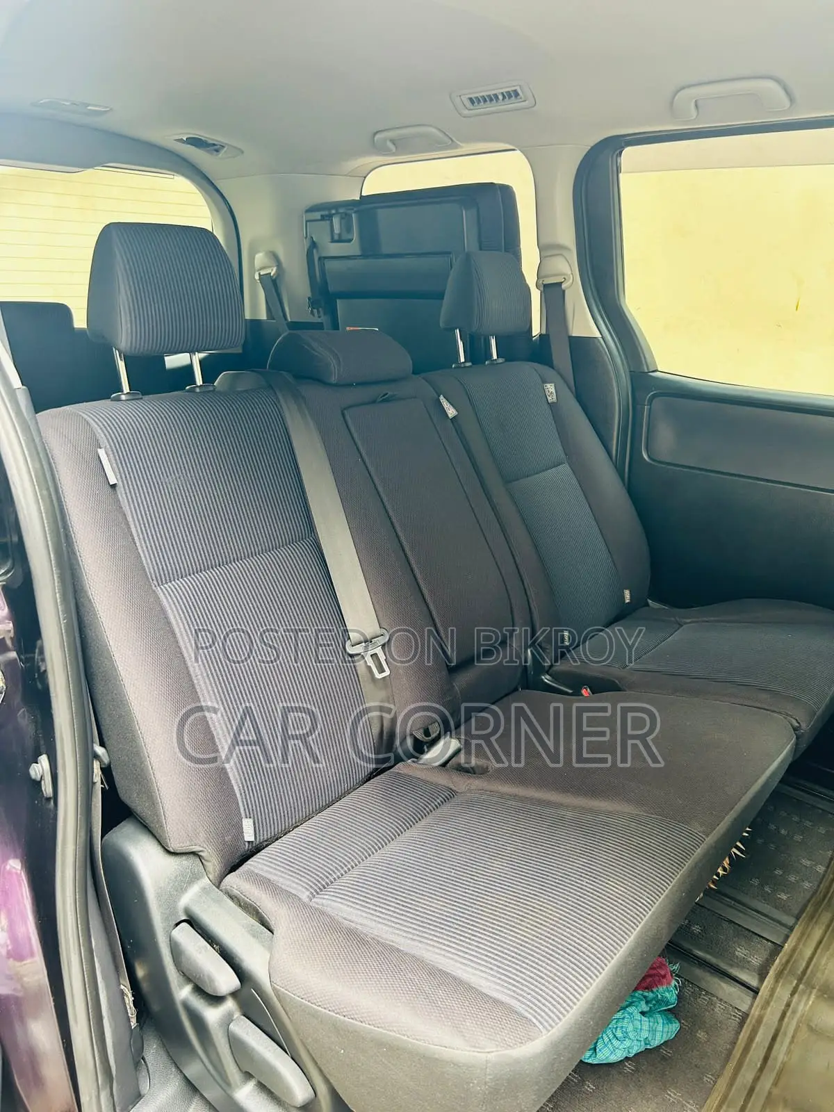 Toyota Noah 2015 Purple