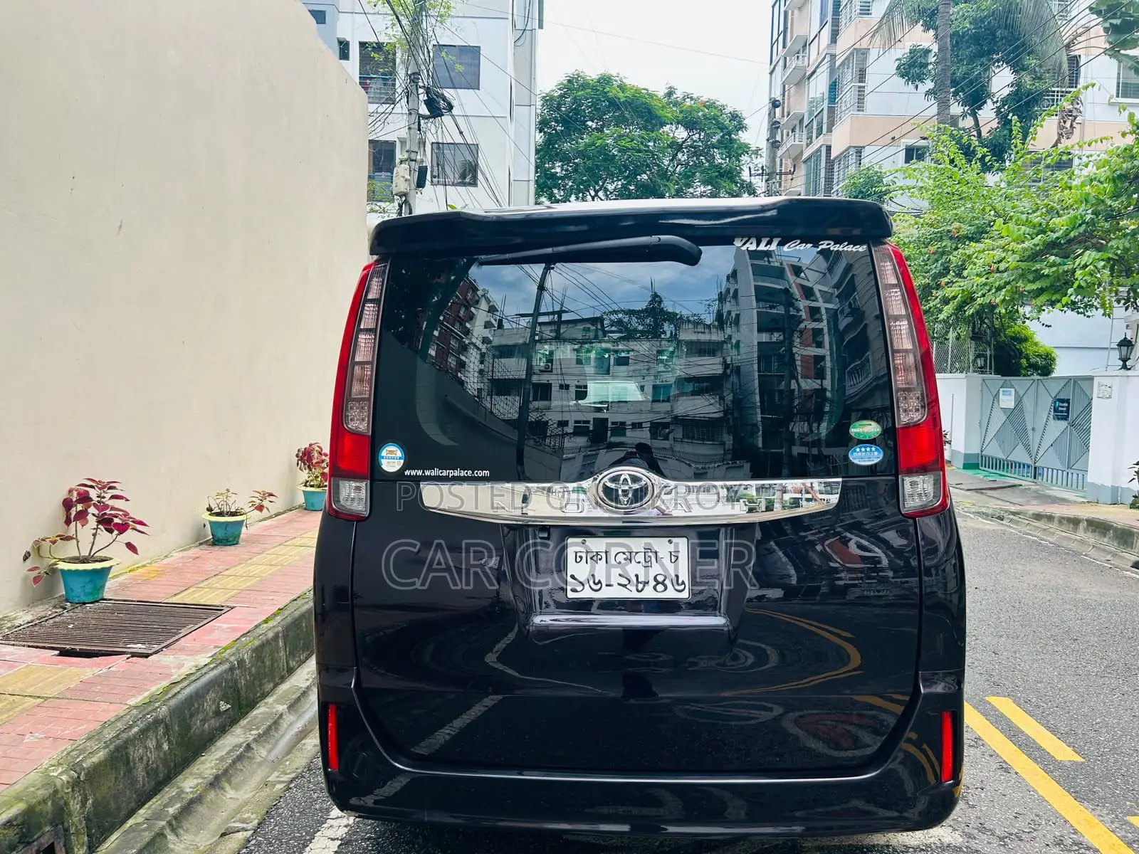 Toyota Noah 2015 Purple
