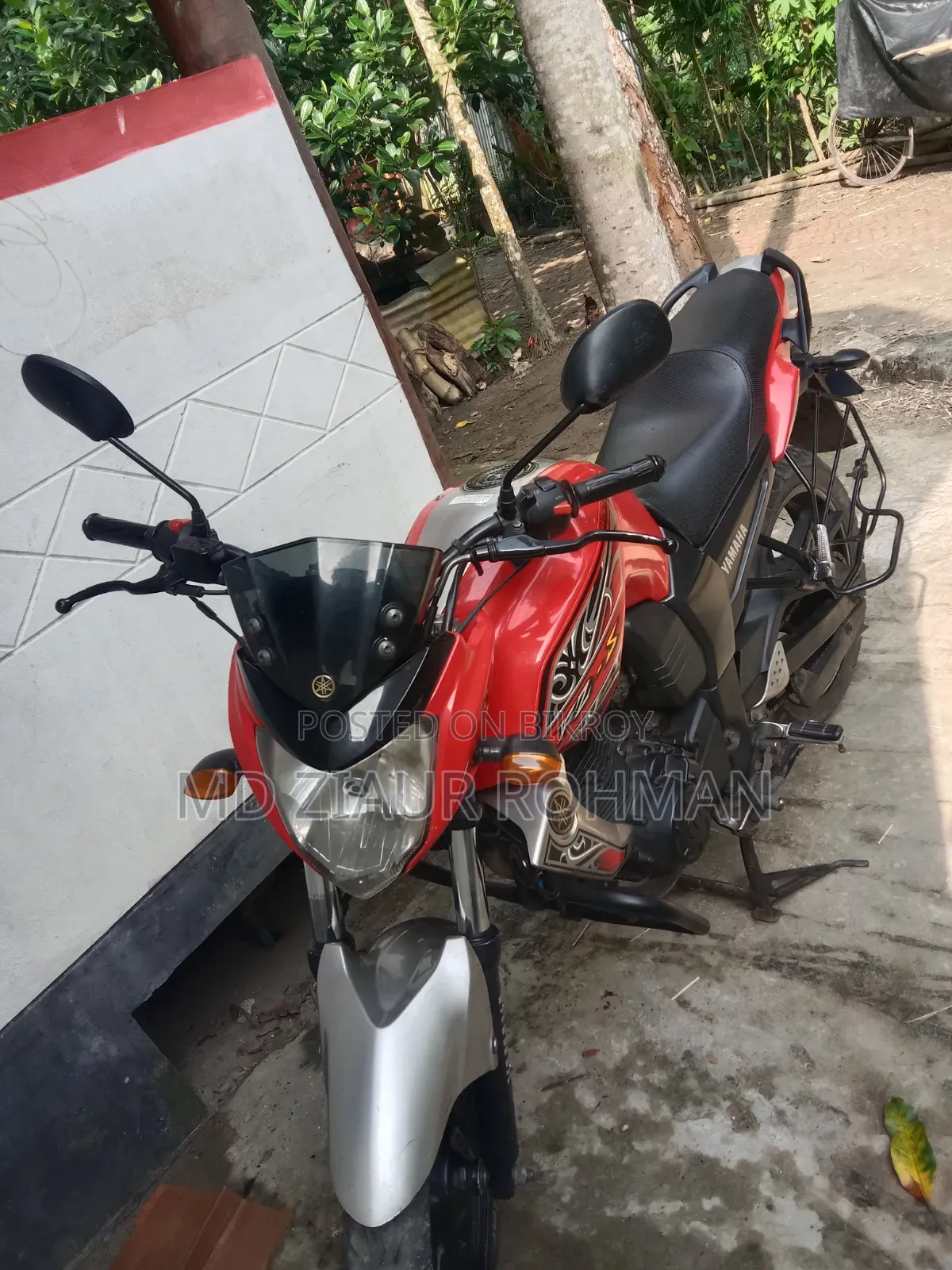 Yamaha FZ 2015 Red