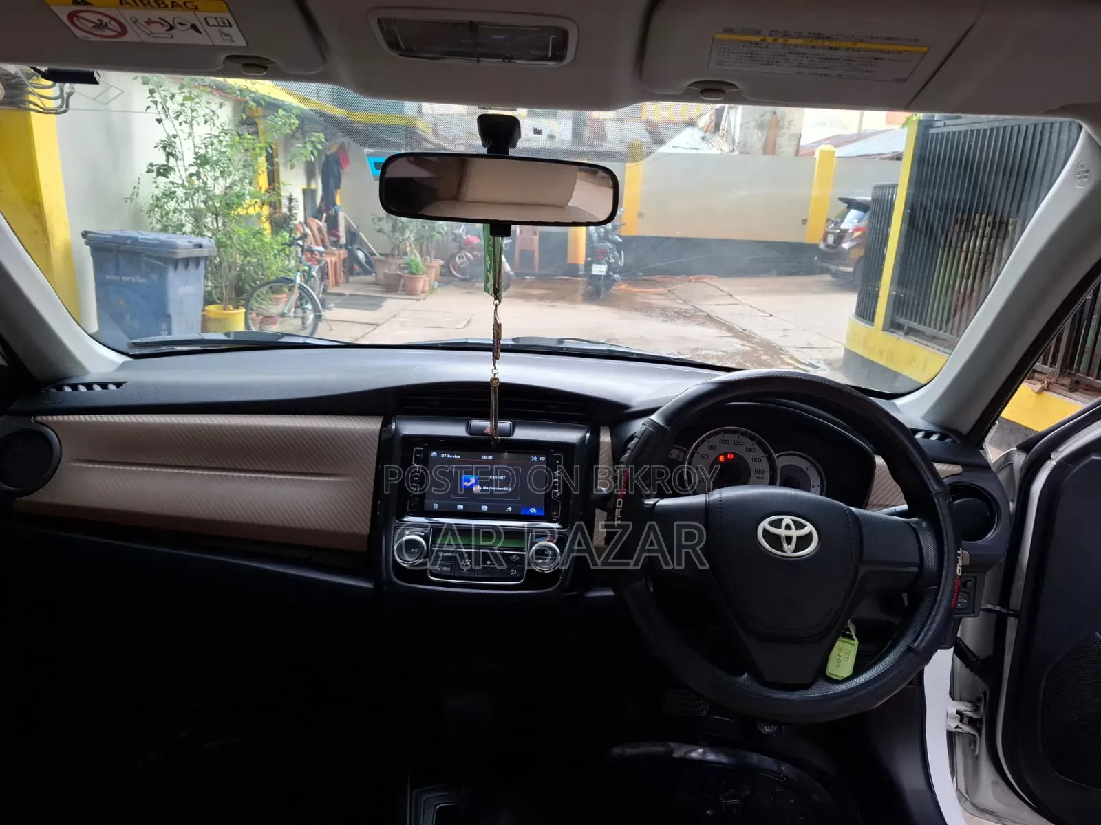 Toyota Axio 1.5 G Two-Wheel Drive 2014 White