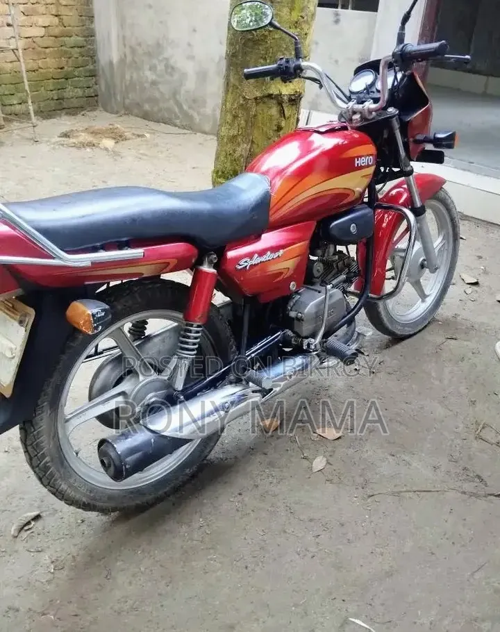 হিরো স্প্লেন্ডার প্লাস ২০২২ রেড