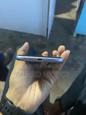 অ্যাপল আইফোন ১১ ১২৮ জিবি বেগুনি