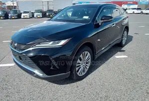 Toyota Harrier 2.0 2020 Black