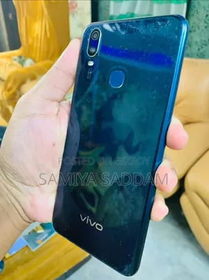 Vivo Y11 32 GB Blue