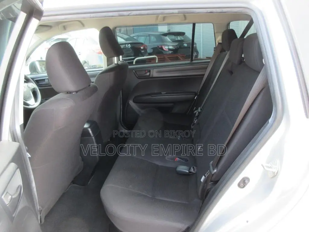 Toyota Corolla Fielder 2021 Silver