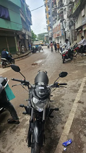 ইউএম রকভিলে ১২৫ ২০২২ কালো