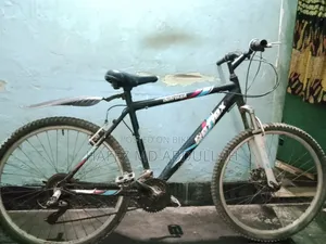 একটি সাইকেল বিক্রি হবে