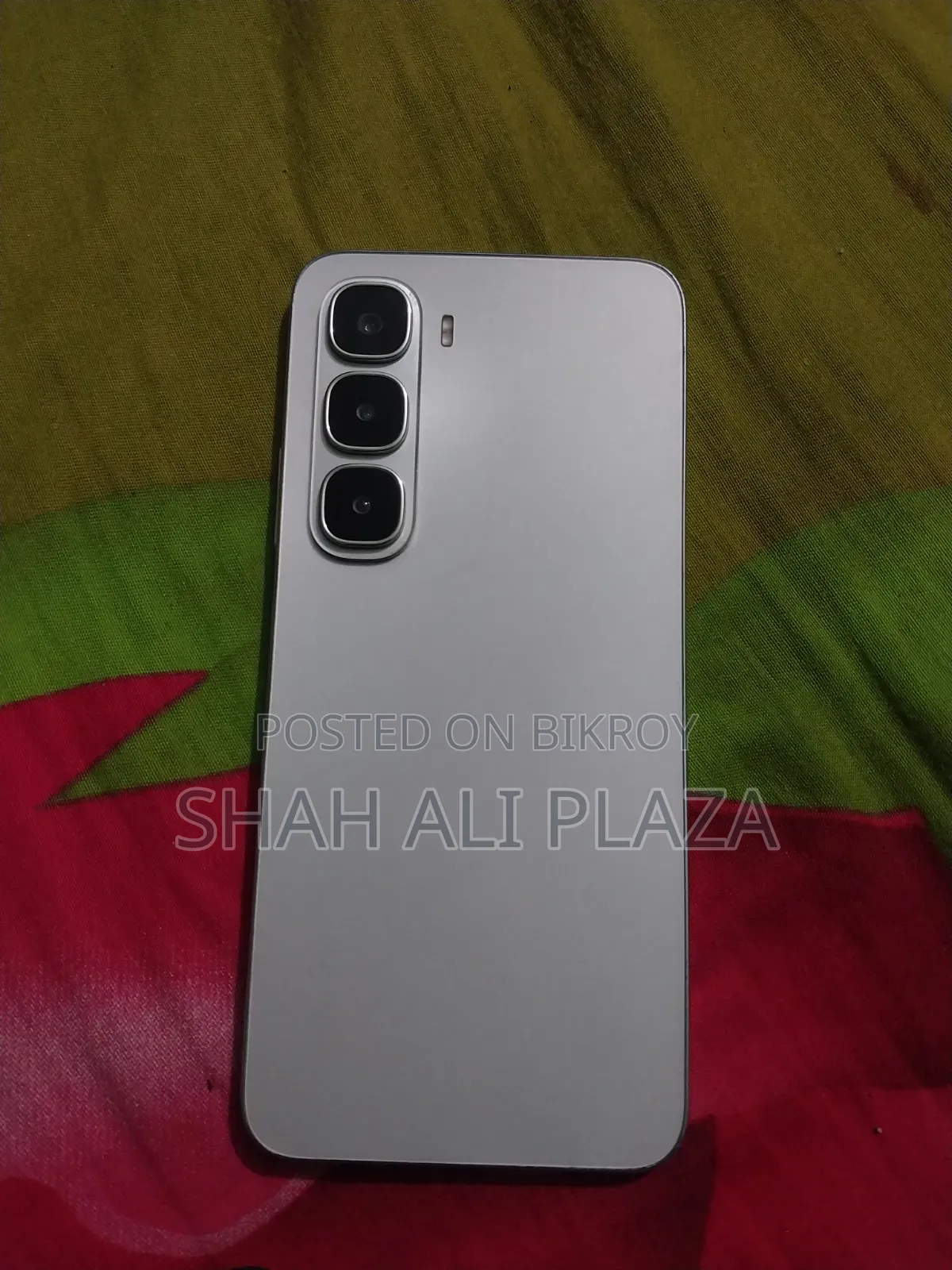 ইনফিনিক্স হট ৬০আই ১২৮ জিবি সিলভার