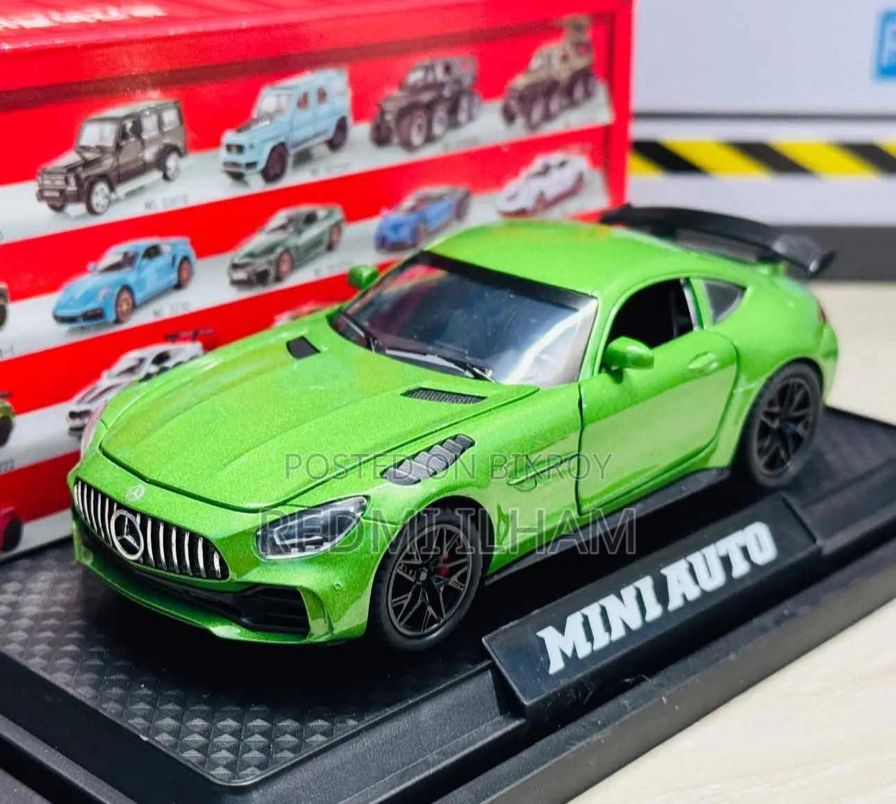 1:32 Scale Mercedes-Amg GT R
