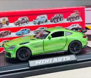 1:32 Scale Mercedes-Amg GT R