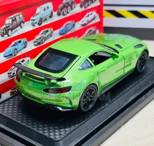 1:32 Scale Mercedes-Amg GT R