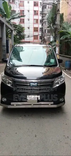 Toyota Noah 2014 Black