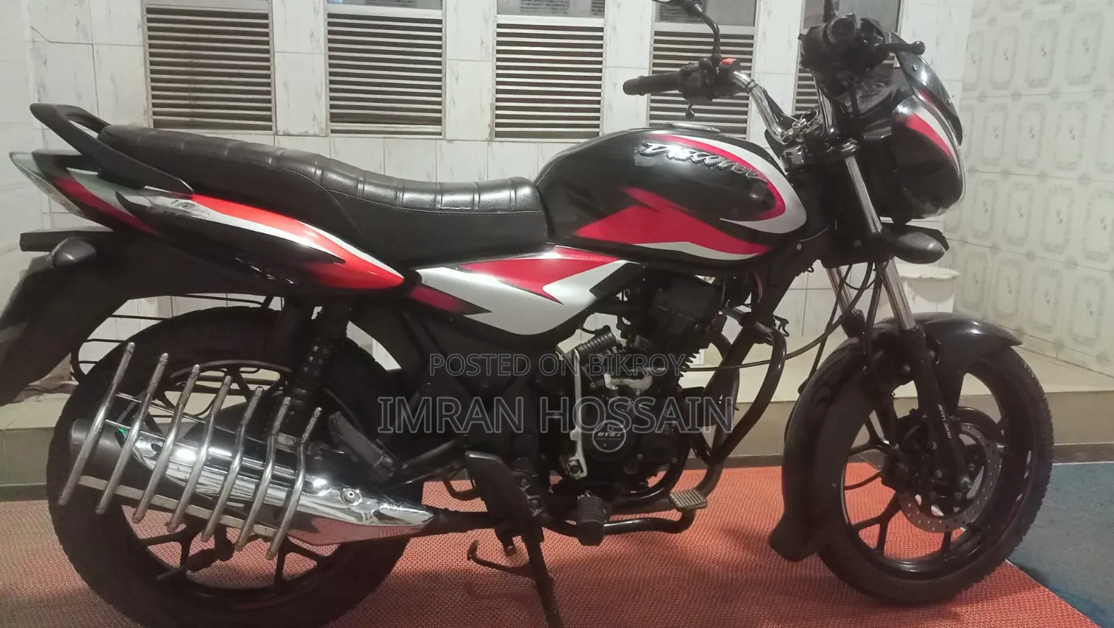 Bajaj Discover 125 2025 Black
