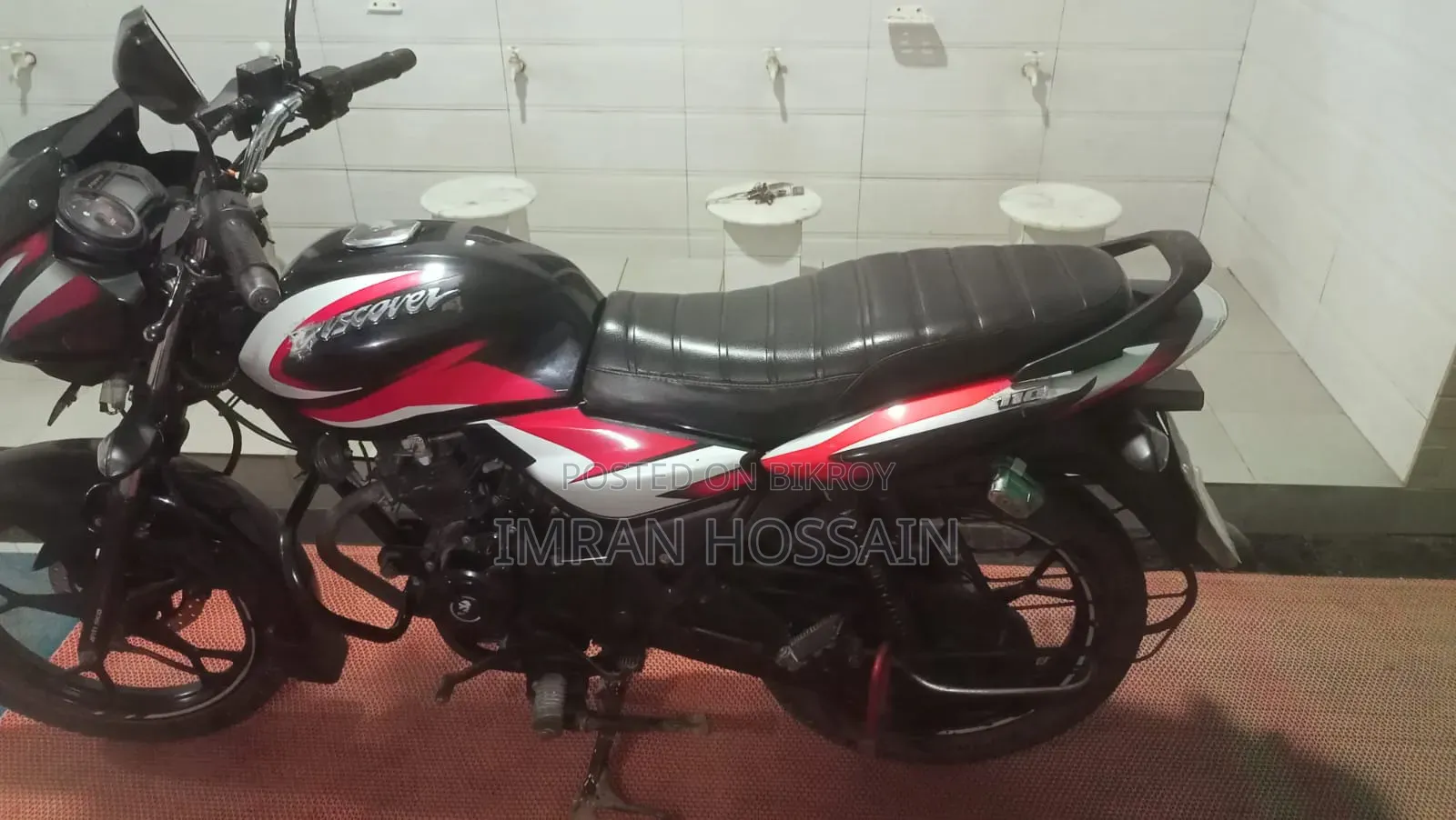 Bajaj Discover 125 2025 Black