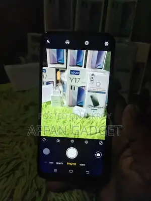 ভিভো ওয়াই ১৭ ২৫৬ জিবি পিংক