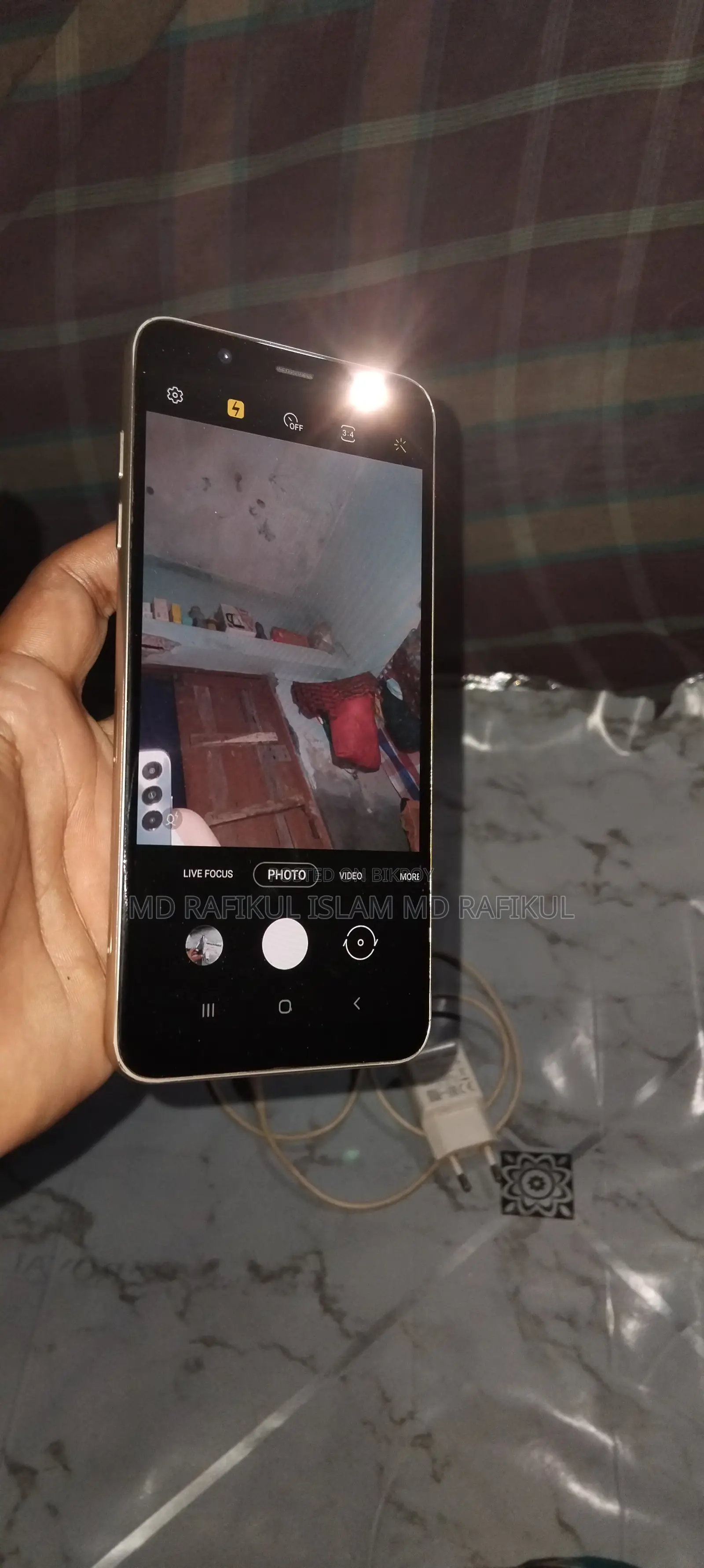 Samsung Galaxy J8 64 GB Gold