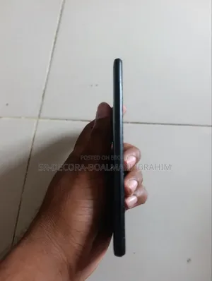 Samsung Galaxy A20 32 GB Black