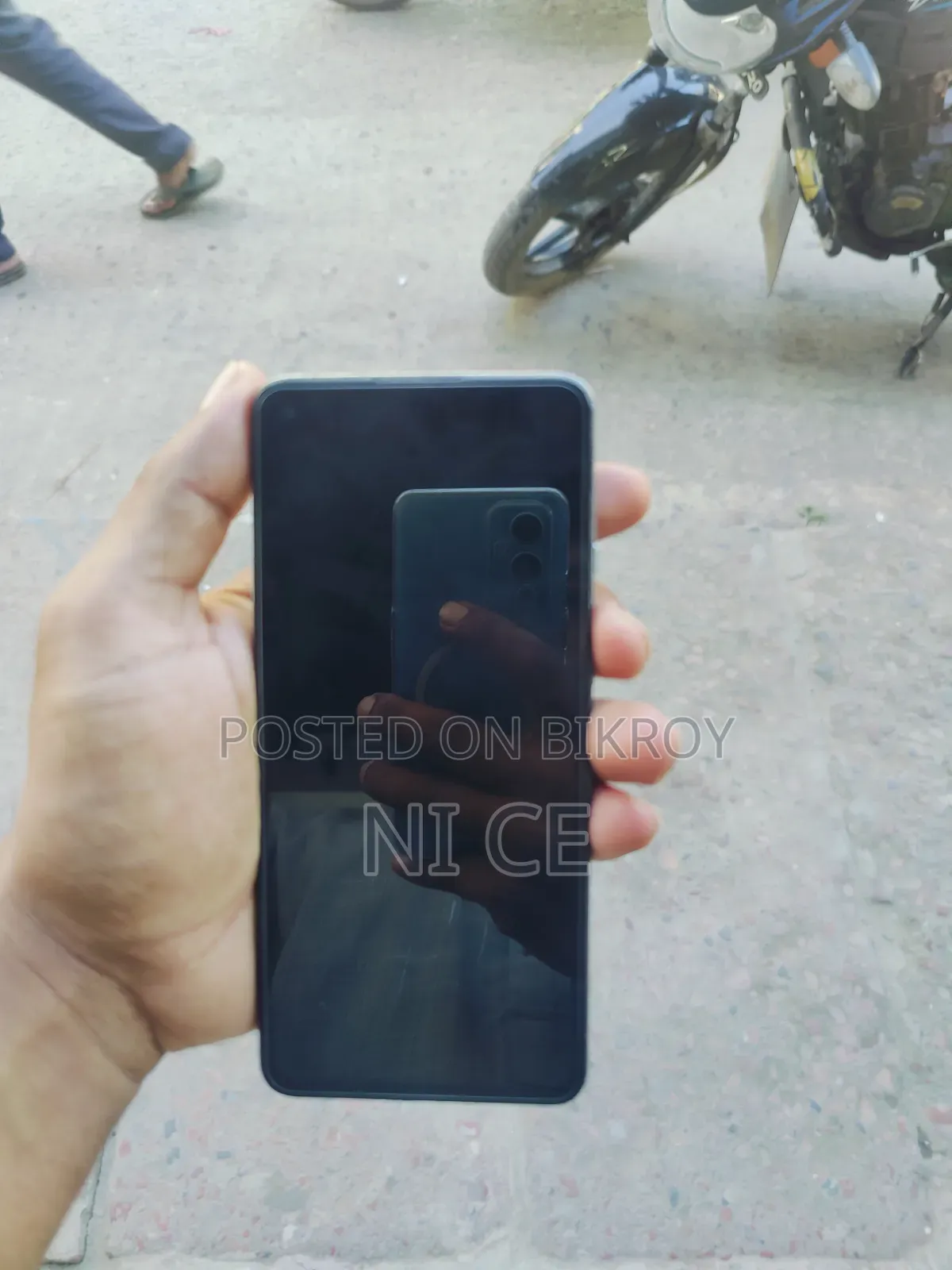 ওয়ানপ্লাস ৯আর ২৫৬ জিবি ব্লু
