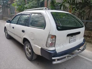 Toyota Corolla 1997 White