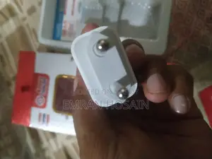 ফাস্ট চার্জার ২০ডব্লিউ (হক টেলিকম)