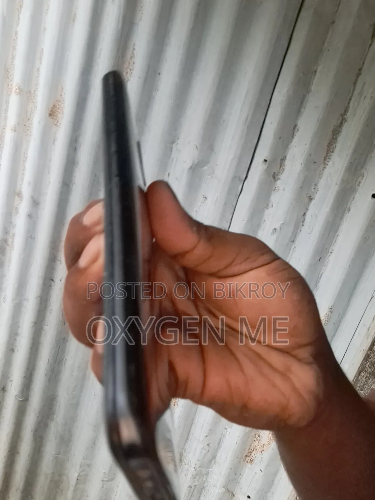 অপ্পো এ৫ ১২৮ জিবি ব্ল্যাক
