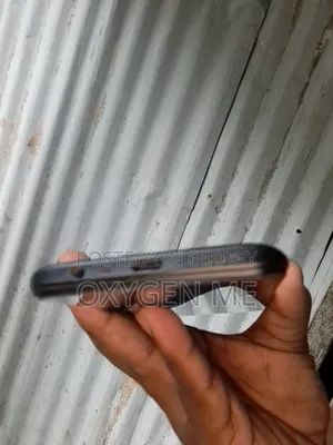 অপ্পো এ৫ ১২৮ জিবি ব্ল্যাক