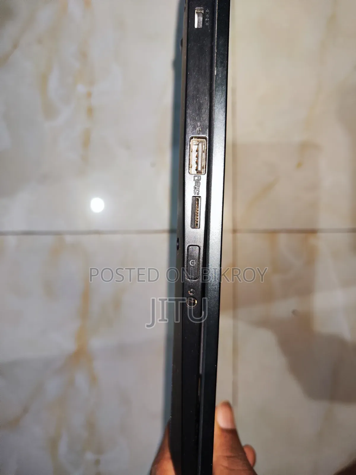 ল্যাপটপ ৮জিবি ইন্টেল সেলেরন এসএসডি ২৫৬জিবি