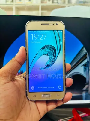 Samsung Galaxy J2 8 GB Gold
