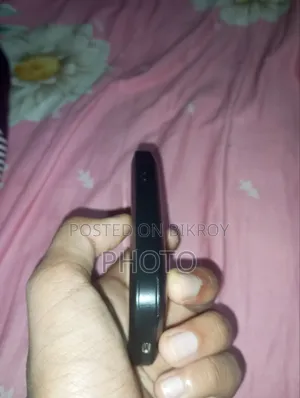 Jio Pocket Router use WiFi with SIM 12 hours battery backup good condition