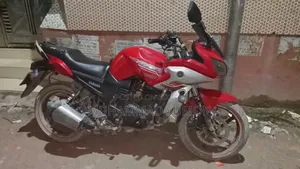 Yamaha FZ 2010 Red