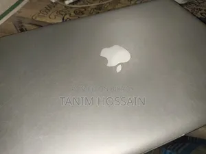 ল্যাপটপ অ্যাপল ম্যাকবুক ২০১২ ২জিবি ইন্টেল কোর আই৫ এসএসডি ২৫৬জিবি
