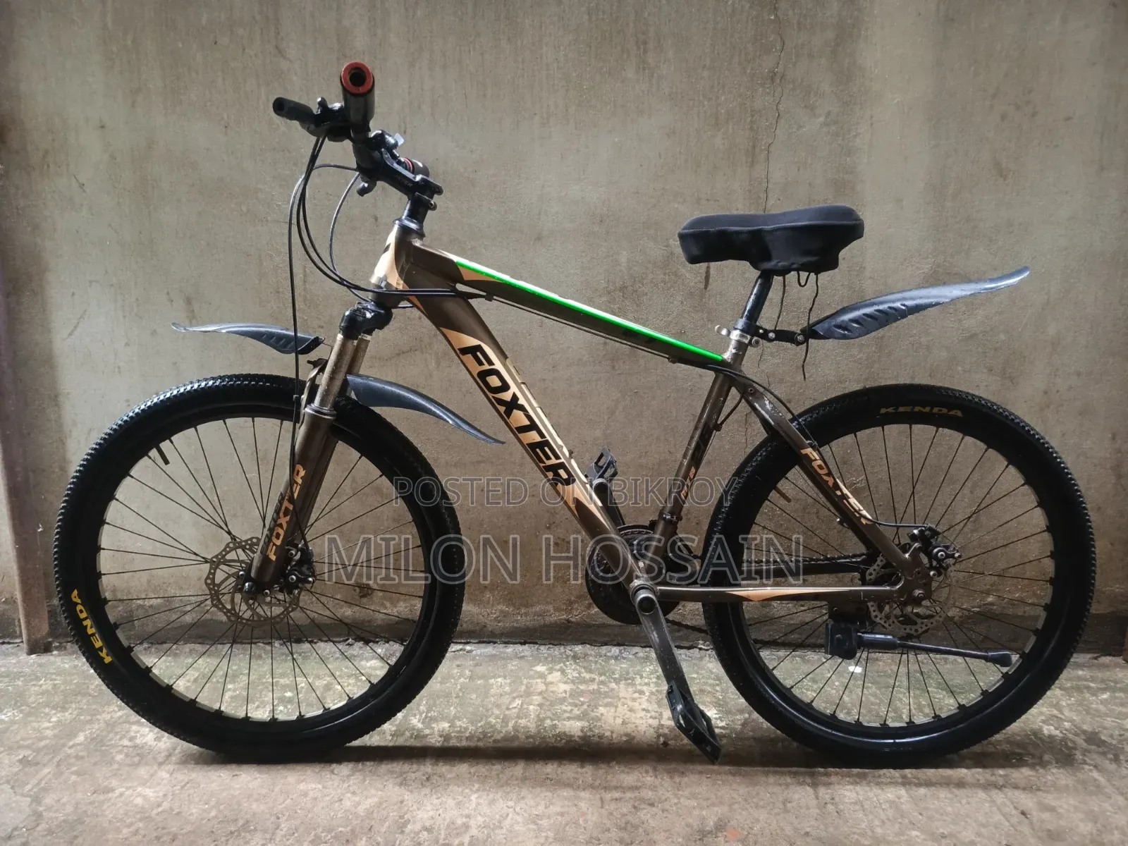 Foxter brand gear cycle to be sold urgently