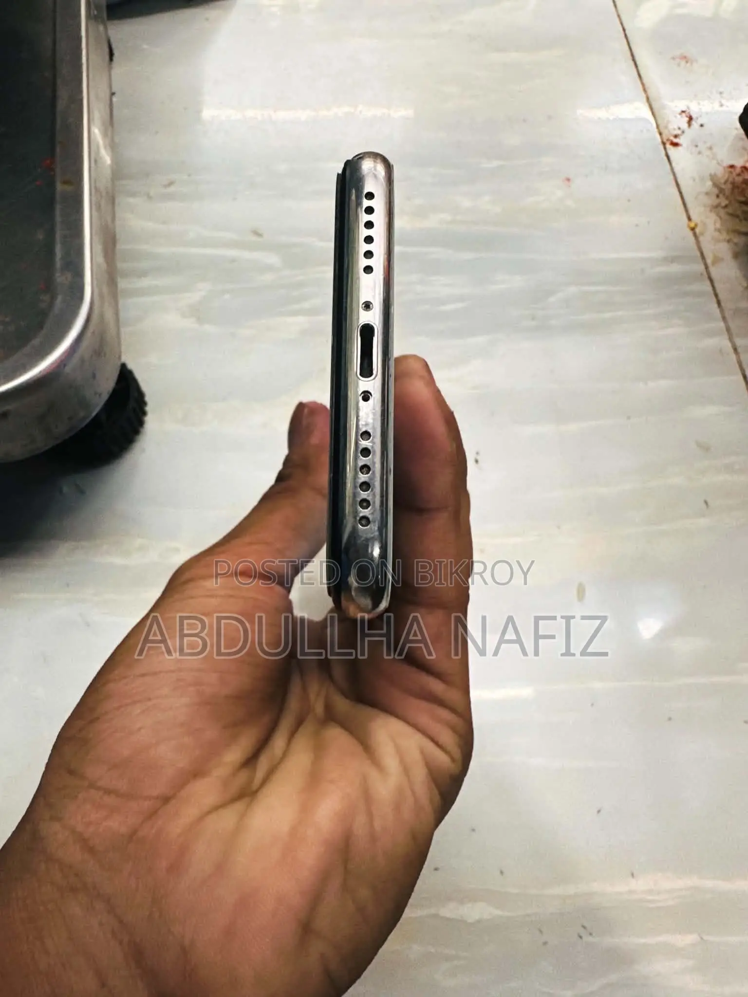 অ্যাপল আইফোন এক্স ৬৪ জিবি হোয়াইট