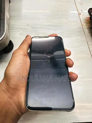 অ্যাপল আইফোন এক্স ৬৪ জিবি হোয়াইট