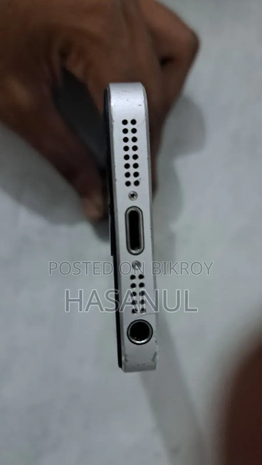 অ্যাপল আইফোন ৫ ৬৪ জিবি হোয়াইট