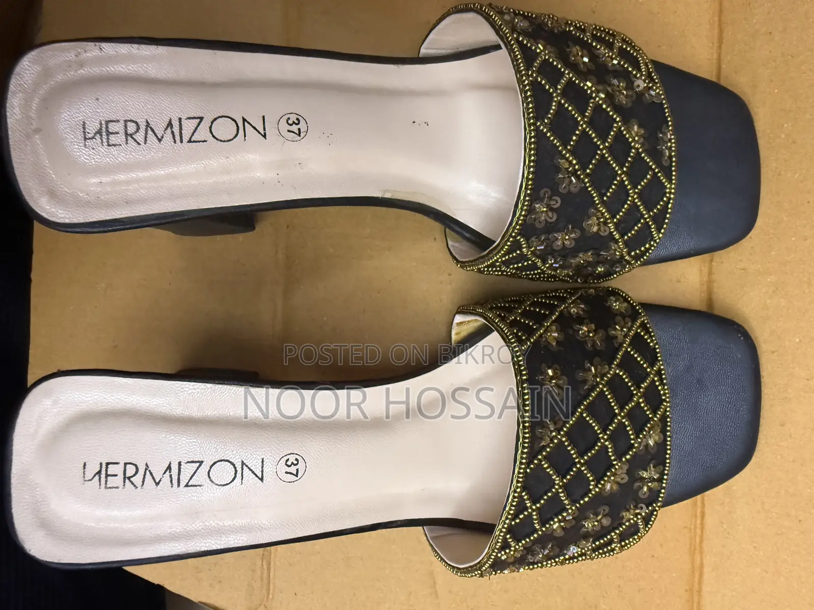 Ladies shoes