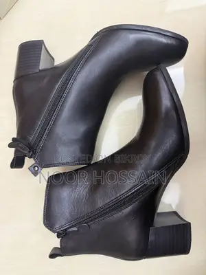 Ladies shoes