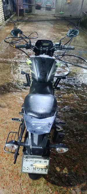 হোন্ডা হরনেট ২০২০ সবুজ