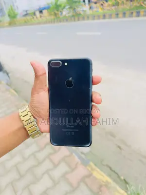 অ্যাপল আইফোন ৭ প্লাস ৩২ জিবি কালো