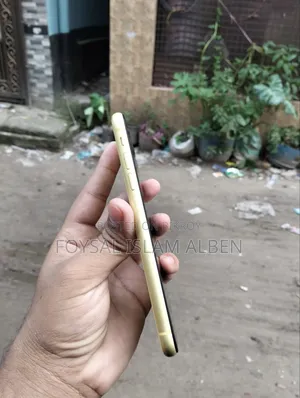 অ্যাপল আইফোন ১১ ৬৪ জিবি ইয়েলো
