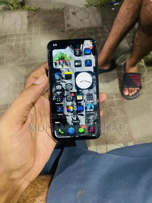 Apple iPhone XS Max ২৫৬ জিবি সাদা