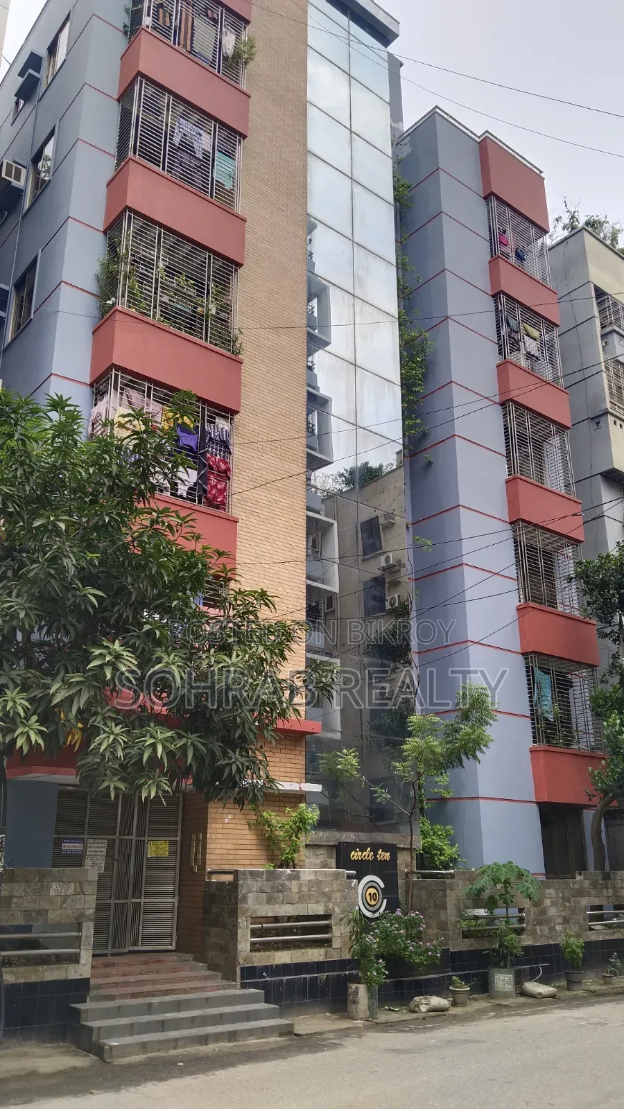 সোহরাব রিয়েলটি, উত্তরায় ২০ বেডরুমের বাড়ি বিক্রয়ের জন্য