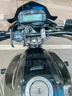 ইয়ামাহা এফজেডএস ভি২ ২০২৪ কালো
