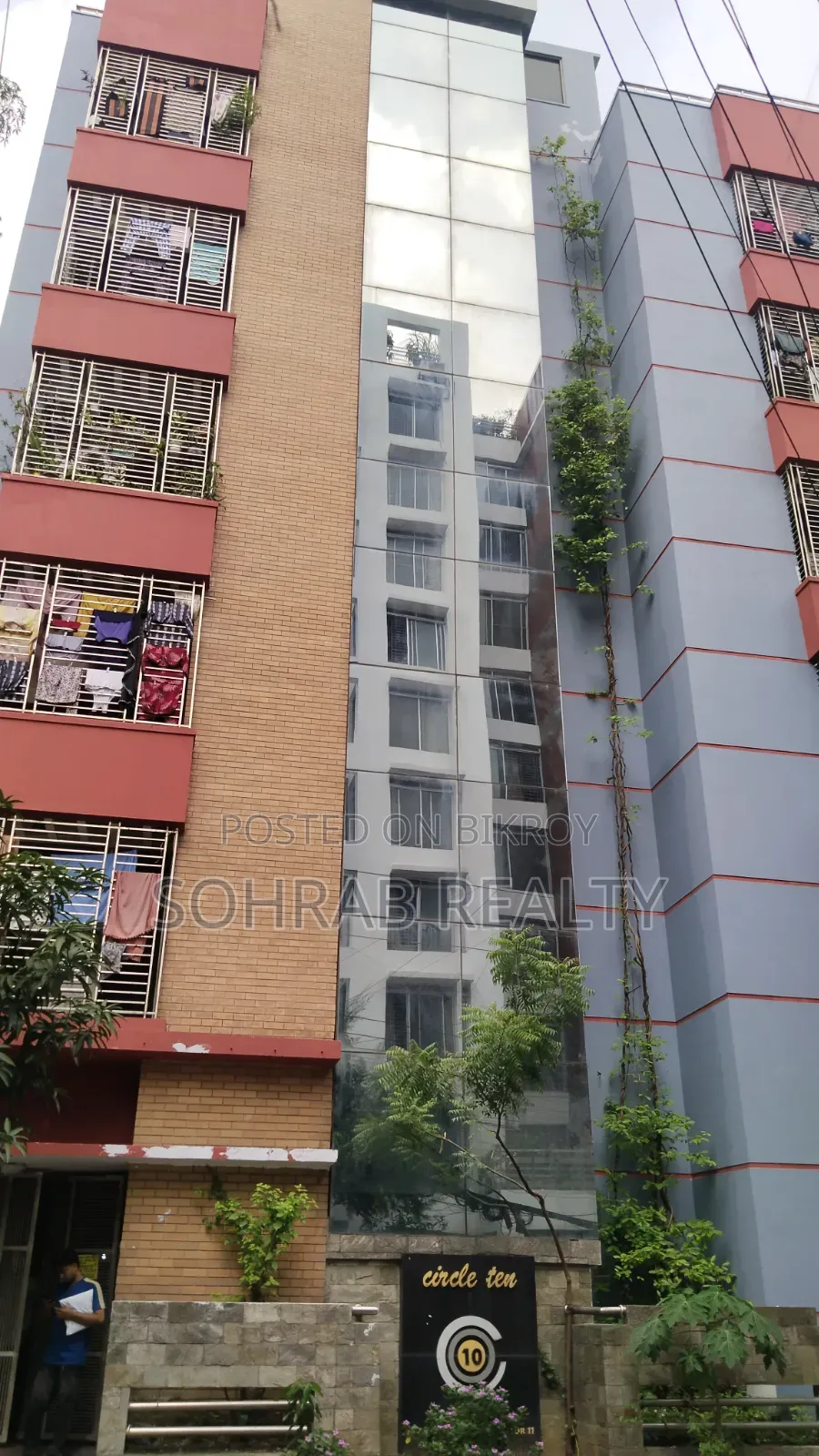 সোহরাব রিয়েলটি, উত্তরায় ২০ বেডরুমের বাড়ি বিক্রয়ের জন্য