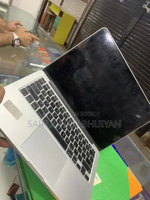 ল্যাপটপ অ্যাপল ম্যাকবুক প্রো ২০১৬ ৮জিবি ইন্টেল কোর আই৭ এসএসডি ৫১২জিবি