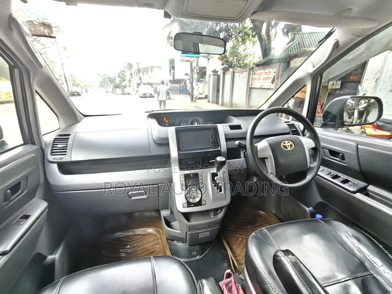 Toyota Noah 2008 Gray